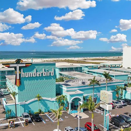 Thunderbird Beach Resort Treasure Island Екстериор снимка