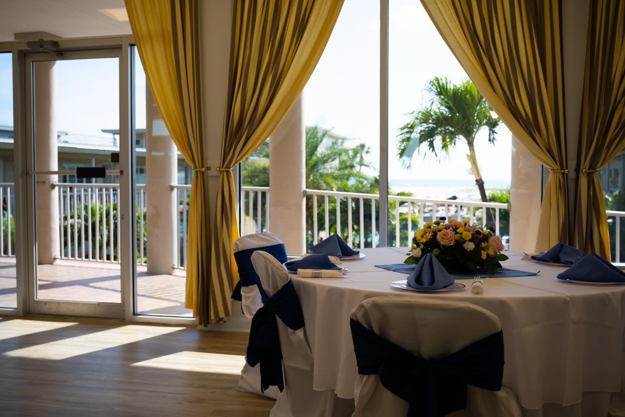 Thunderbird Beach Resort Treasure Island Екстериор снимка