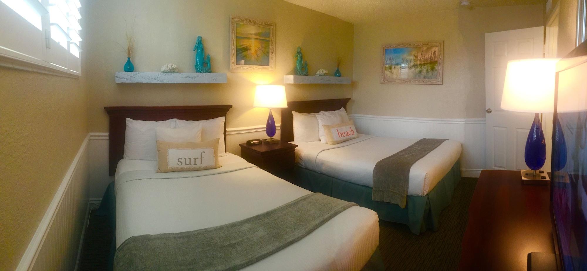 Thunderbird Beach Resort Treasure Island Екстериор снимка