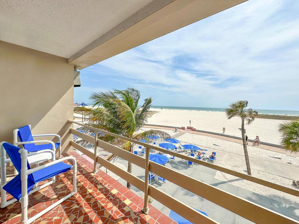 Thunderbird Beach Resort Treasure Island Екстериор снимка