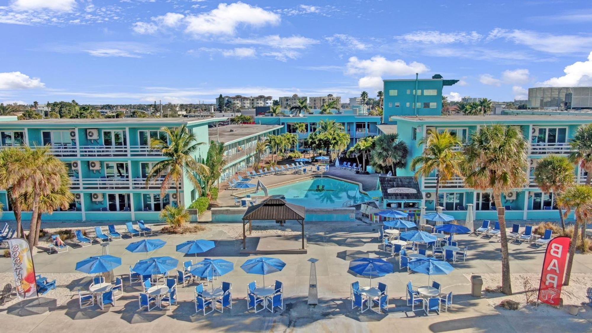 Thunderbird Beach Resort Treasure Island Екстериор снимка